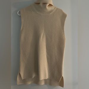 Everlane cream wool sleeveless turtleneck sweater